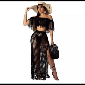 SOLD.  WOMEN'S SEXY 2 PIECE OUTFITS SOLID